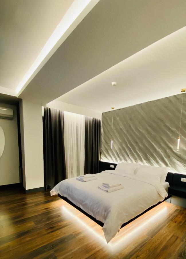 Tirana Central Rooms ภายนอก รูปภาพ