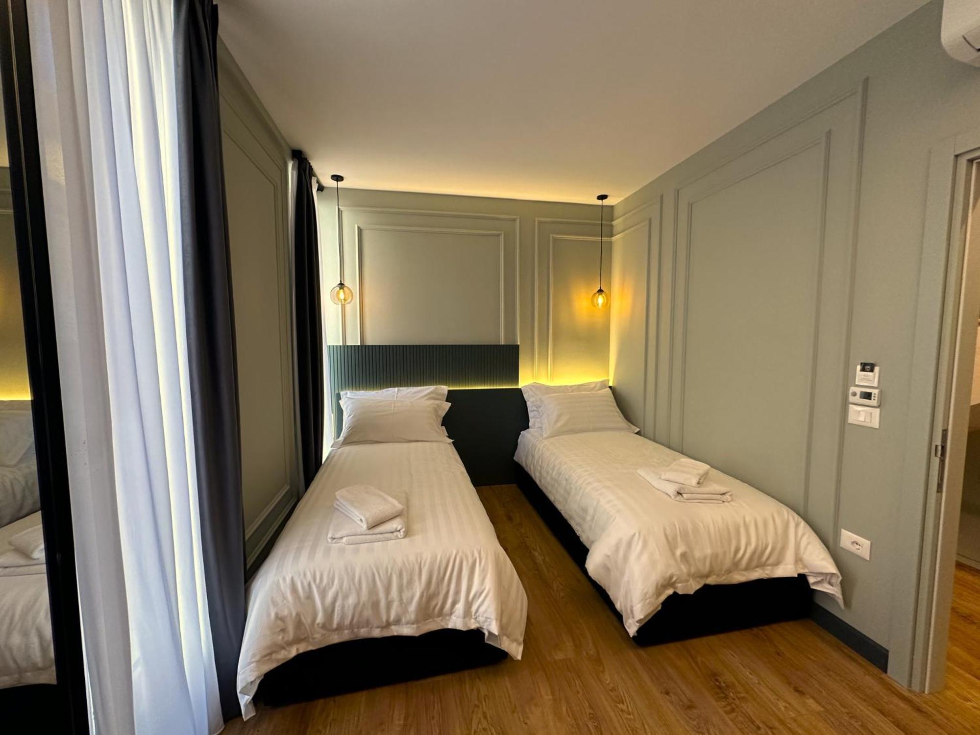 Tirana Central Rooms ภายนอก รูปภาพ