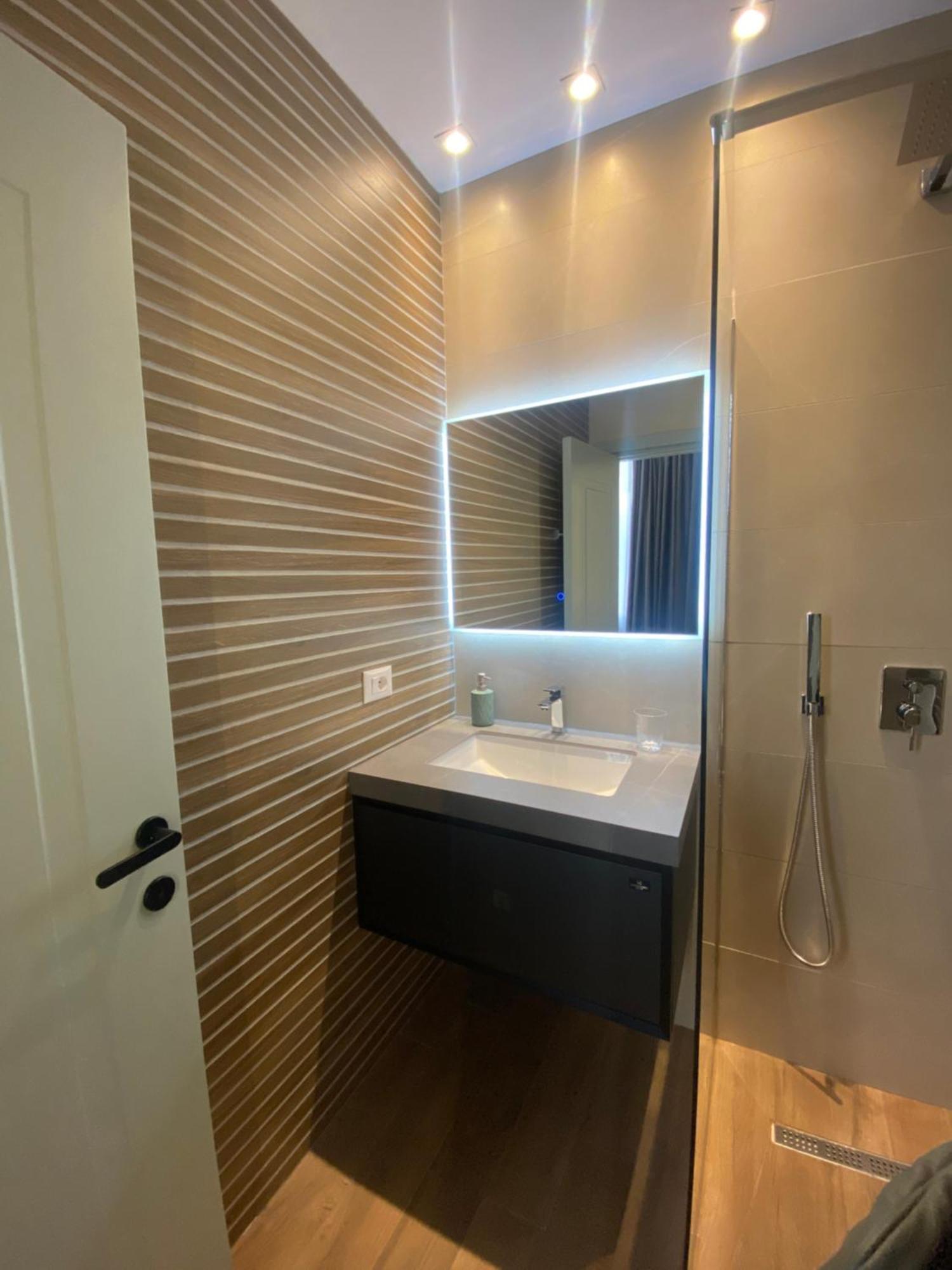 Tirana Central Rooms ภายนอก รูปภาพ