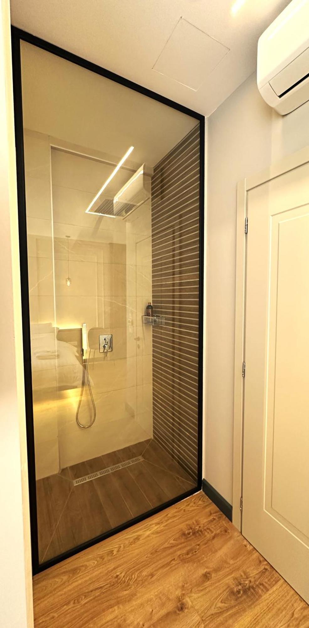 Tirana Central Rooms ภายนอก รูปภาพ
