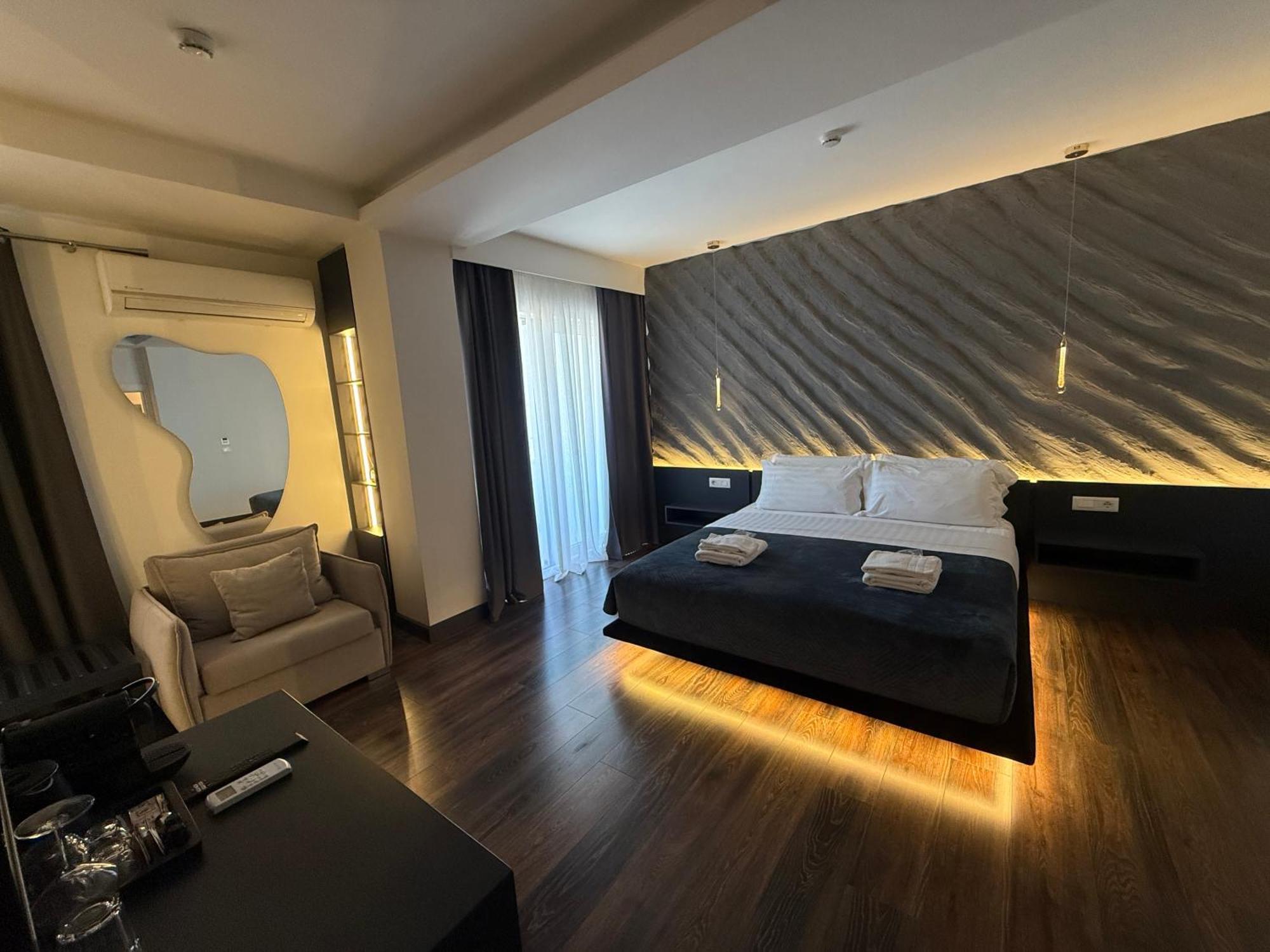 Tirana Central Rooms ภายนอก รูปภาพ